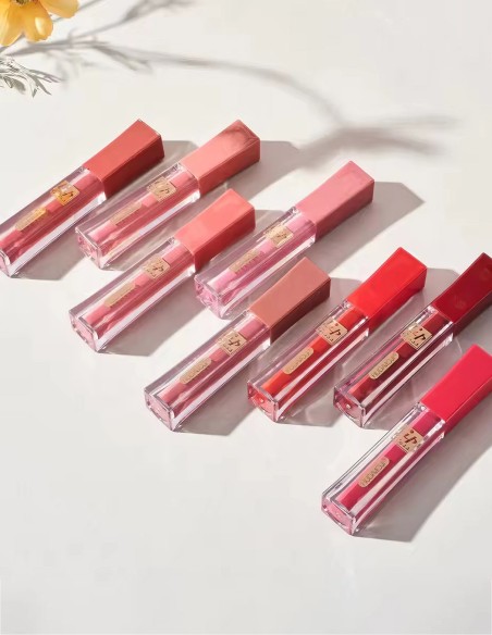 Pack de 8 rouges à lèvres liquide mat "Fashion" : Une tenue incroyable