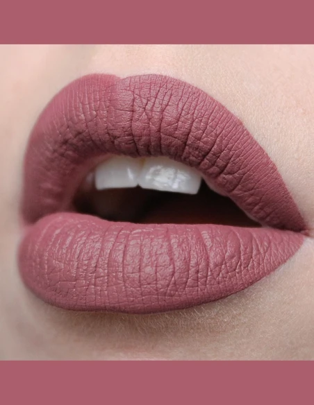 Rouge à Lèvres Mat Hydratant Longue Tenue – Collection Jenson