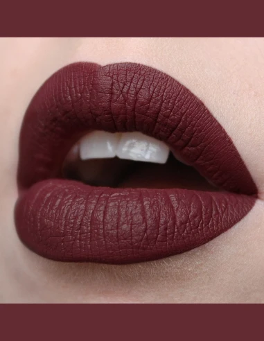 Rouge à Lèvres Mat Hydratant Longue Tenue – Collection Jenson