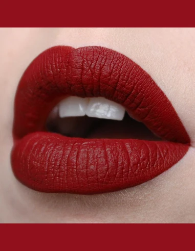 Rouge à Lèvres Mat Hydratant Longue Tenue – Collection Jenson
