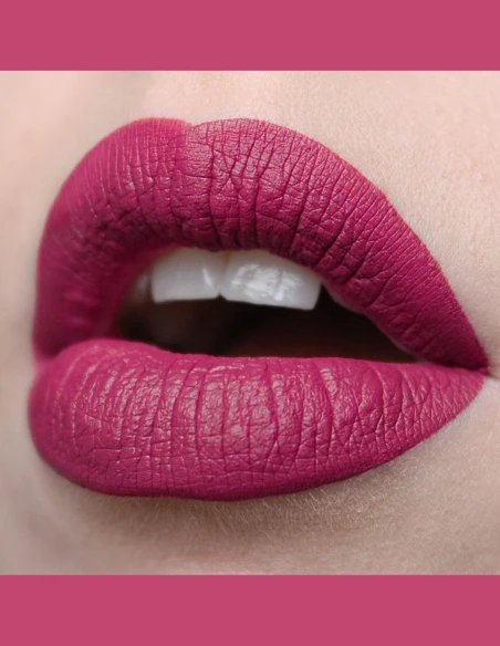 Rouge à Lèvres Mat Hydratant Longue Tenue – Collection Jenson
