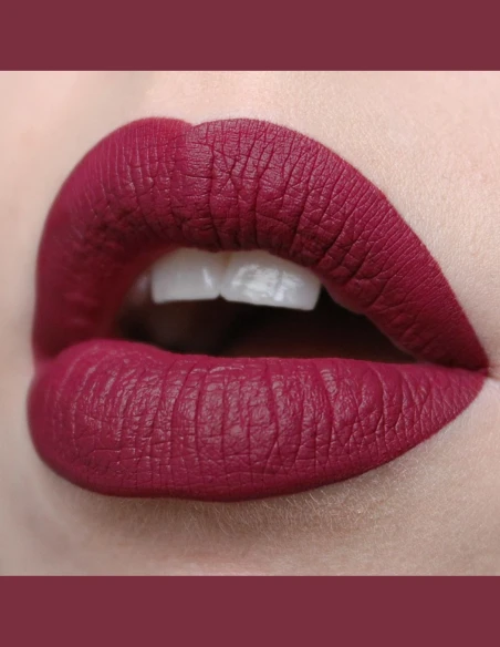 Rouge à Lèvres Mat Hydratant Longue Tenue – Collection Jenson