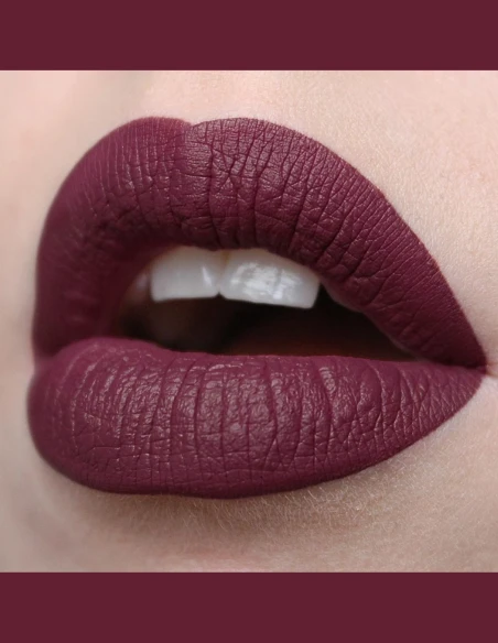 Rouge à Lèvres Mat Hydratant Longue Tenue – Collection Jenson