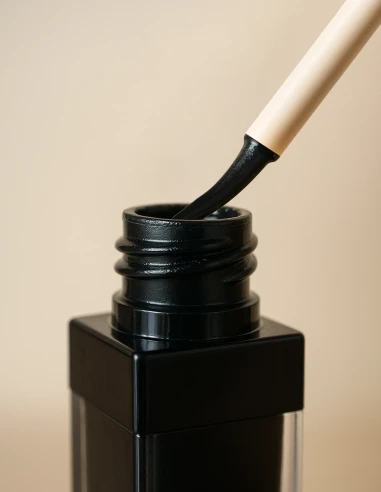 Colle à Faux Cils Noire Waterproof – Applicateur Pinceau | 123 Cosmé