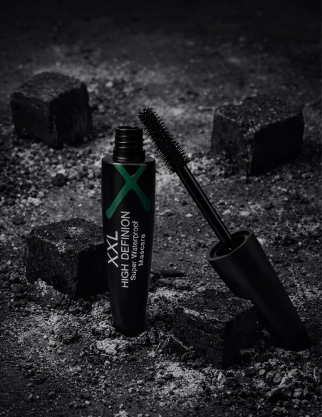 Mascara noir XXL High Definition
