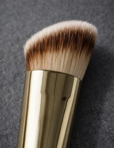 pinceau anti-cernes 2