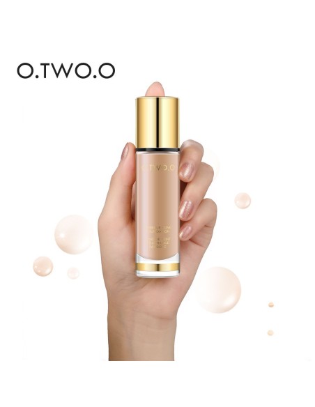 Fond de teint couvrance invisible de O.TWO.O