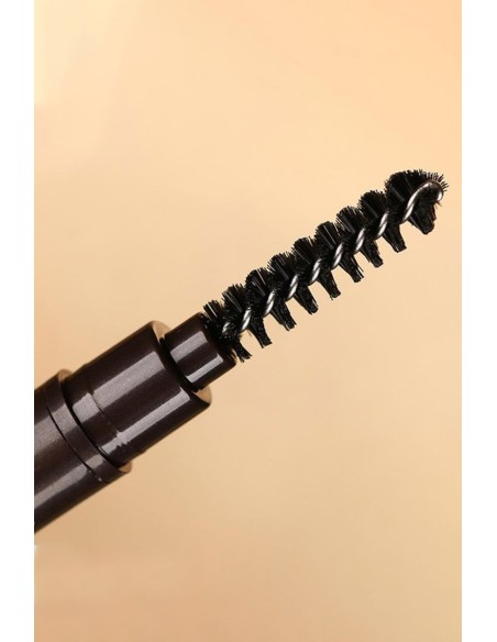 Crayon à sourcils avec brosse