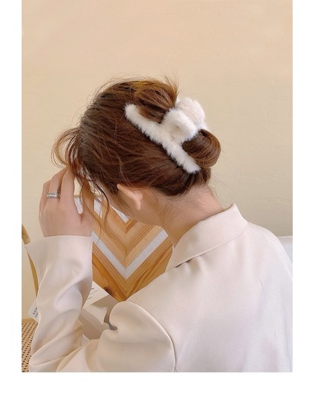 Pince à cheveux Blanche Duveteux