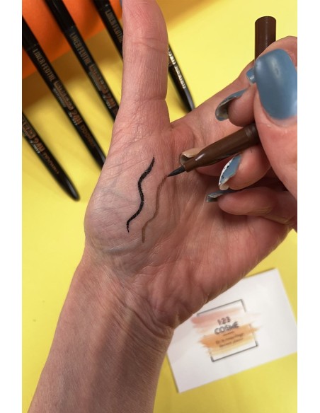 Eyeliner noir Mat feutre - Maquillage pas cher - 123Cosmé