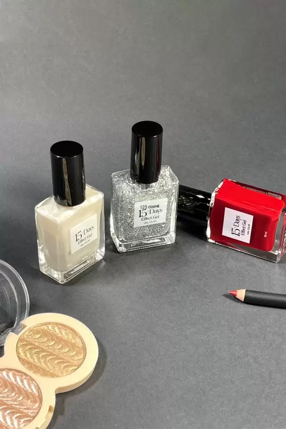 Préparer vos ongles pour une manucure comme en salon